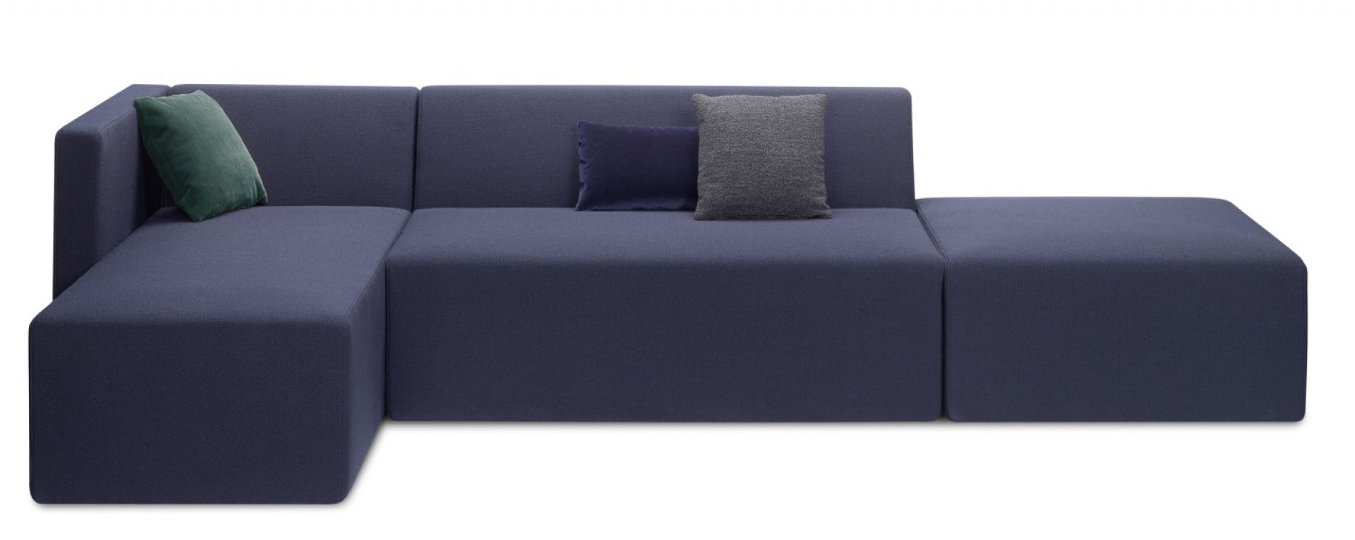 SF06 Kerman Modulsofa von e15, blaues Stoffsofa mit Kissen, modernes modulares Wohnzimmermöbel.