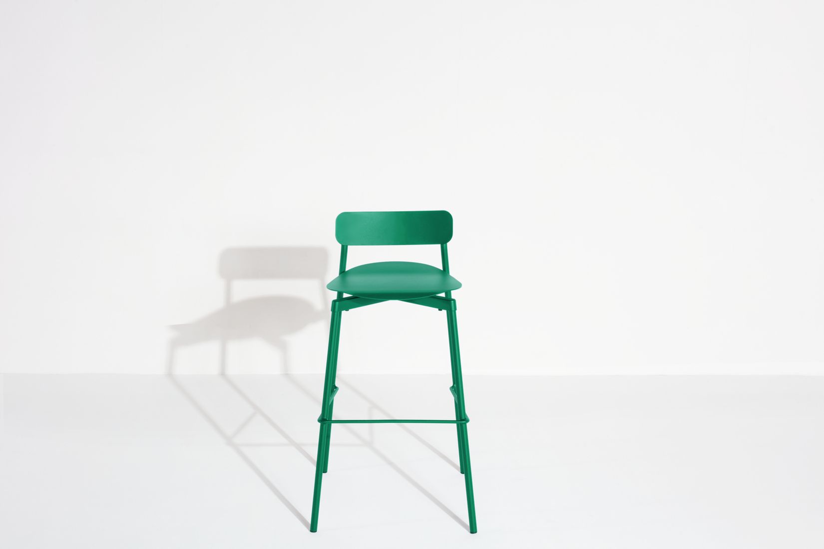 Mintgrüner Fromme Barstool Barhocker von Petite Friture, H 75 cm, für Küche oder Bar.