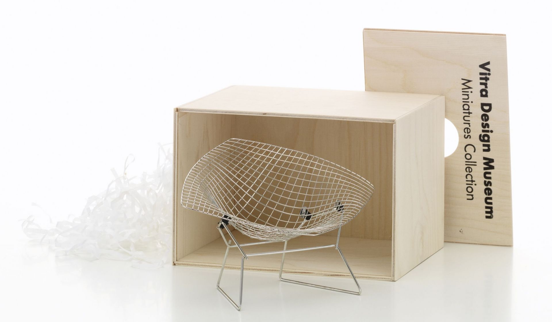 Miniatur Diamond Chair von Vitra in Holzkiste, Designklassiker aus Draht, Sammlerstück.