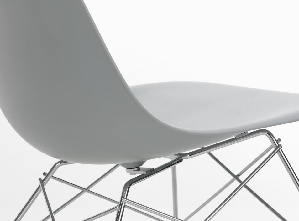Eames Plastic Side Chair LSR Stuhl Vitra
