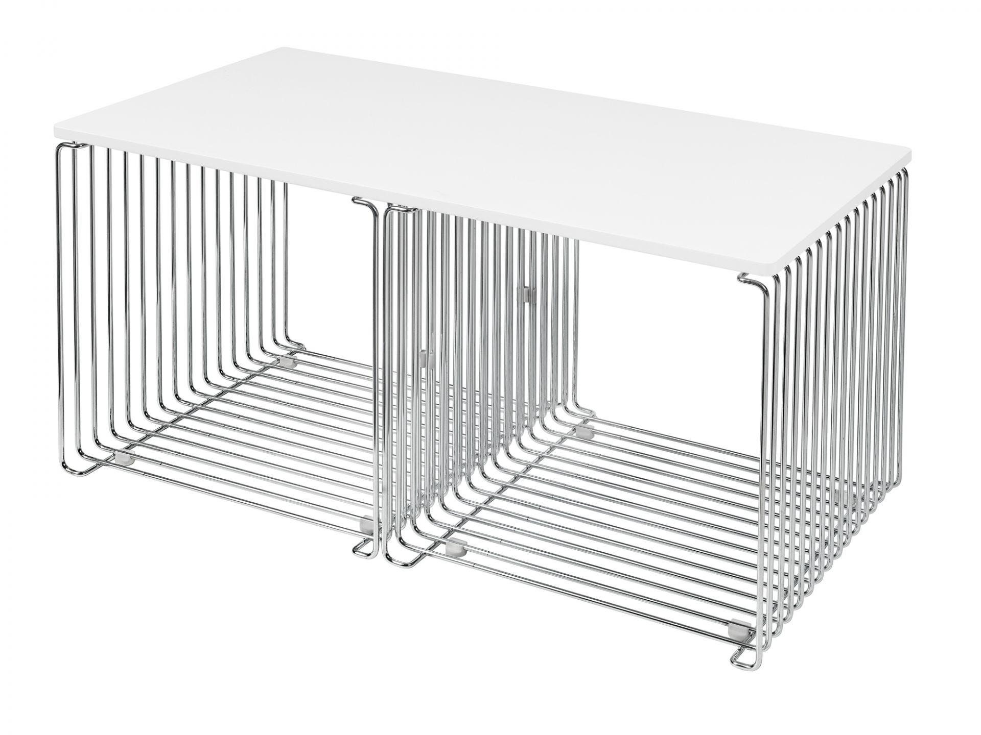 Panton Wire Cube Beistelltisch mit verchromtem Drahtgestell und weißer MDF Tischplatte. Moderner Couchtisch für Wohnzimmer.