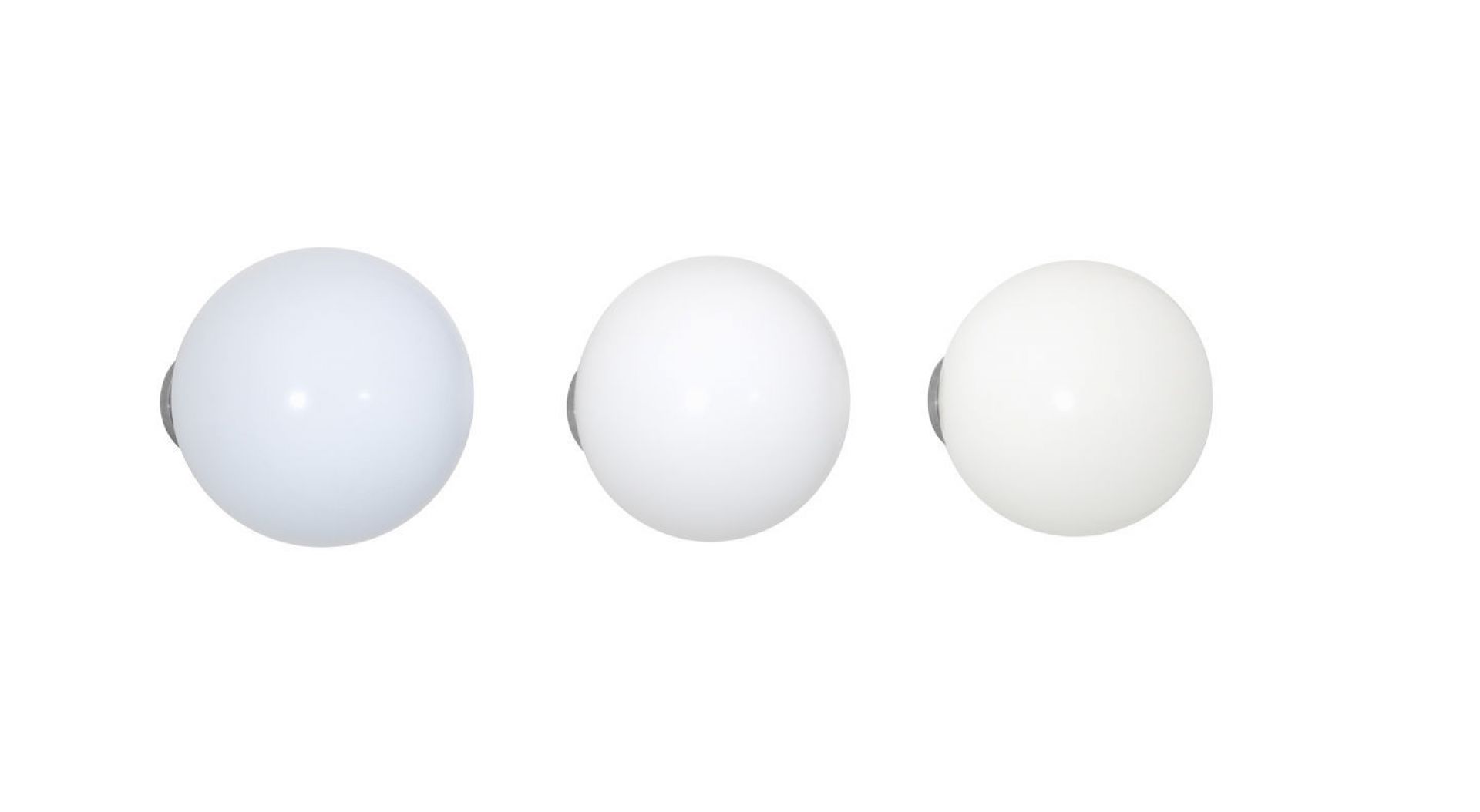 Drei weiße Coat Dots Garderobenhaken von Vitra, moderne Wandhaken für Flur und Garderobe.