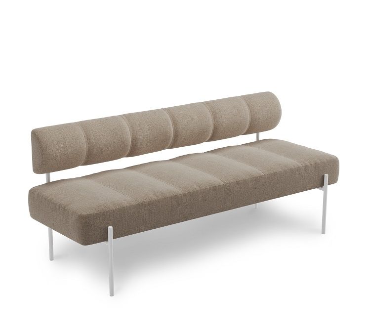Daybe Esszimmersofa Northern Brusvik mit beigem Stoffbezug und weißen Metallbeinen. Modernes Design.