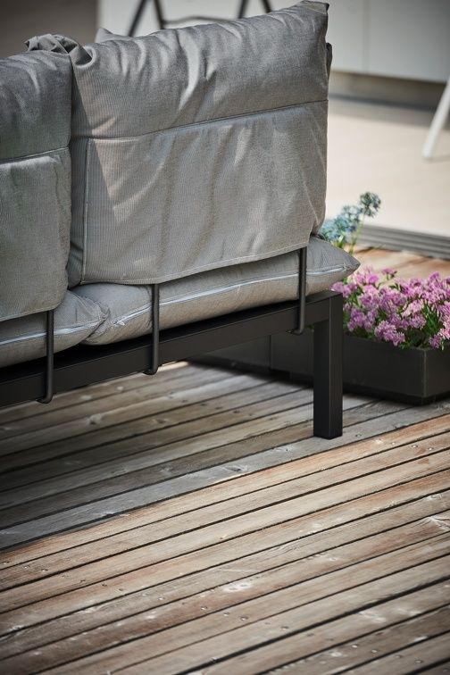 Fiam Domino Outdoor Sofa 2-Sitzer mit Armlehnen und Kissen Jan Kurtz