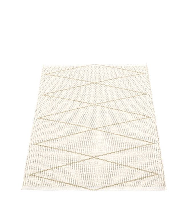 Pappelina Kunststoffteppich Max in Sand, 70x100 cm, mit Rautenmuster, ideal für Innen- und Außenbereich.