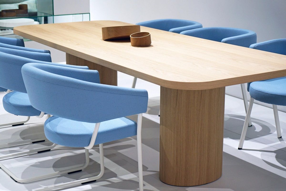 M70 Esstisch / Konferenztisch Tecta 