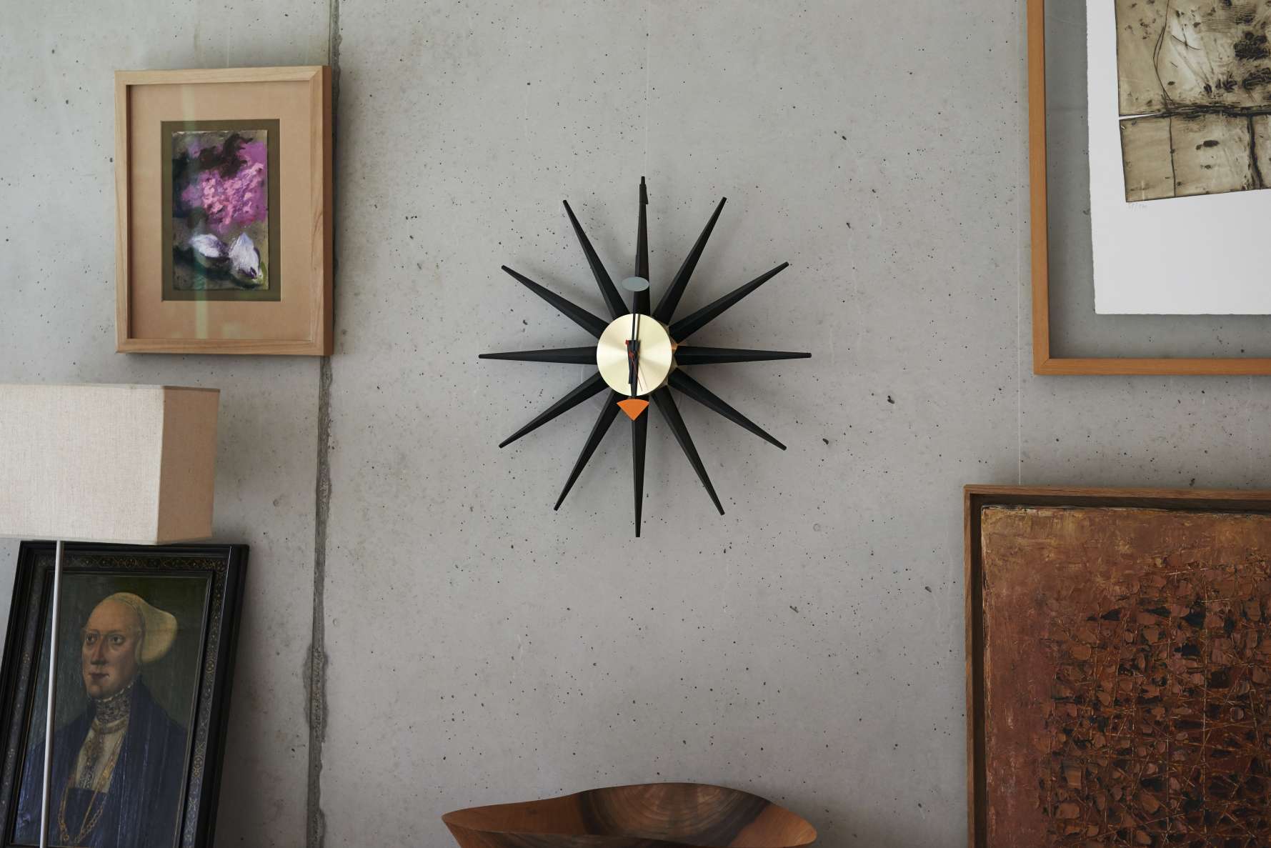 Sunburst Clock Uhr - schwarz / messing Wanduhr Vitra