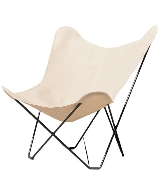 Mariposa Butterfly Chair Sessel Cuero in Creme mit schwarzem Metallgestell für den Außenbereich.