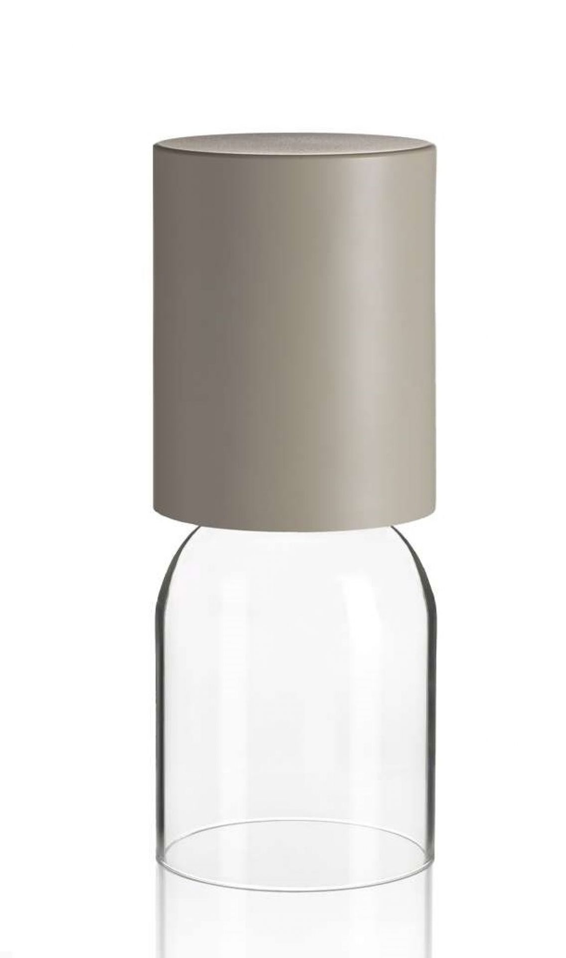 A02R1 NUI Tischleuchte in Sand: Moderne Akku-Leuchte für den Außenbereich.