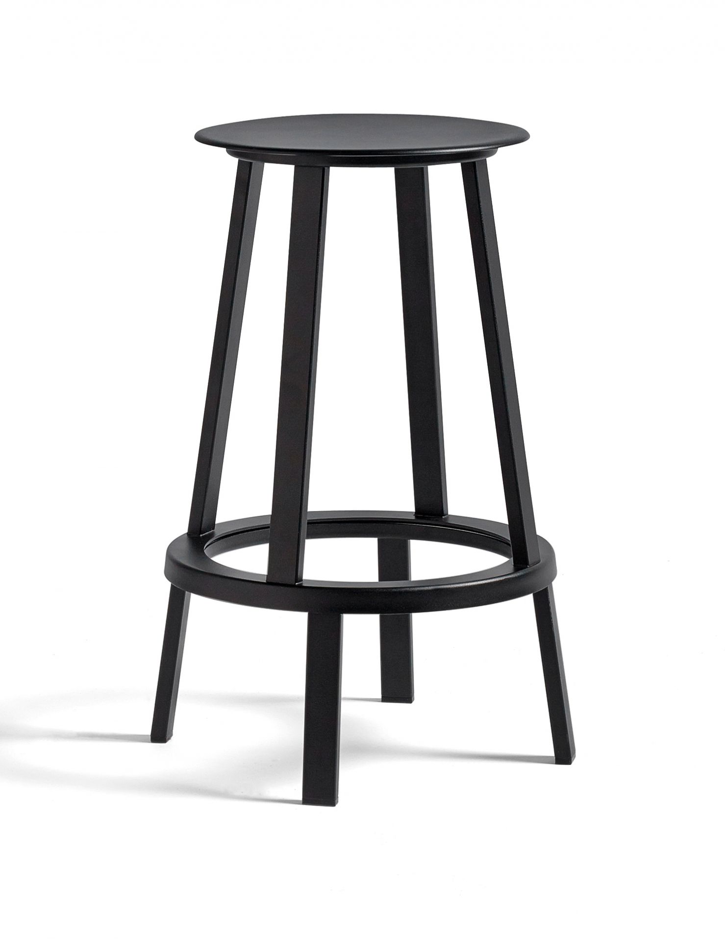 Schwarzer Revolver Barhocker von Hay mit runder Sitzfläche und minimalistischem Design.