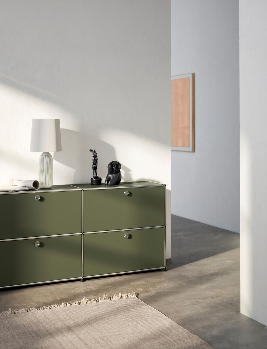 USM Haller Sideboard E2 mit 4 Klapptüren – reinorange