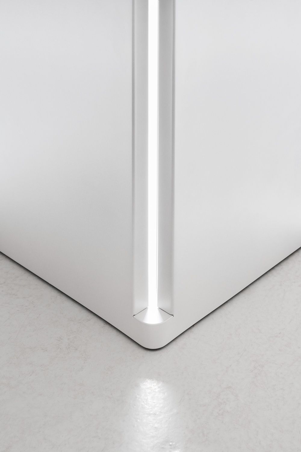 Ambito Side table Beistelltisch Tola Dolza