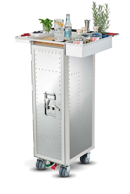 Rivet Rocker Flugzeugtrolley Bordbar mit Getränken und Zubehör auf der Ablage. Hochwertige Bar auf Rädern.