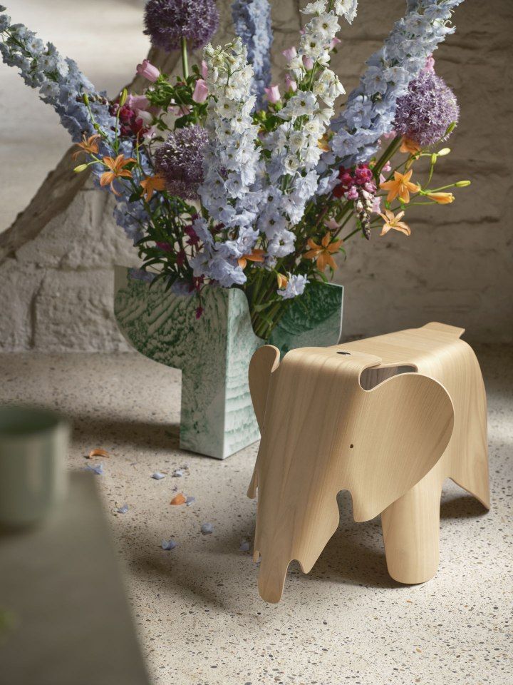 Eames Elephant Plywood Hocker Vitra 