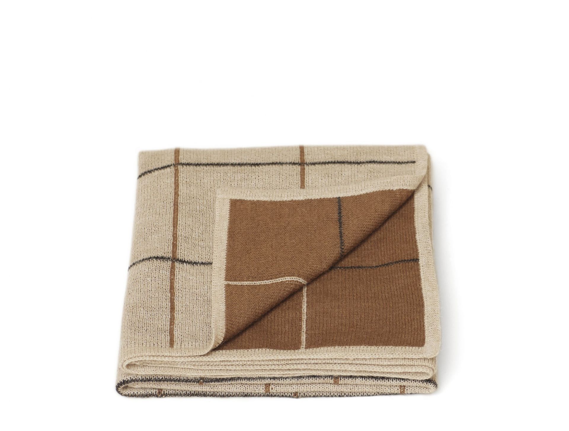 Aymara Kinderplaid New Squares, 70x100 cm, Form & Refine, gefaltet, beige-braun kariert.