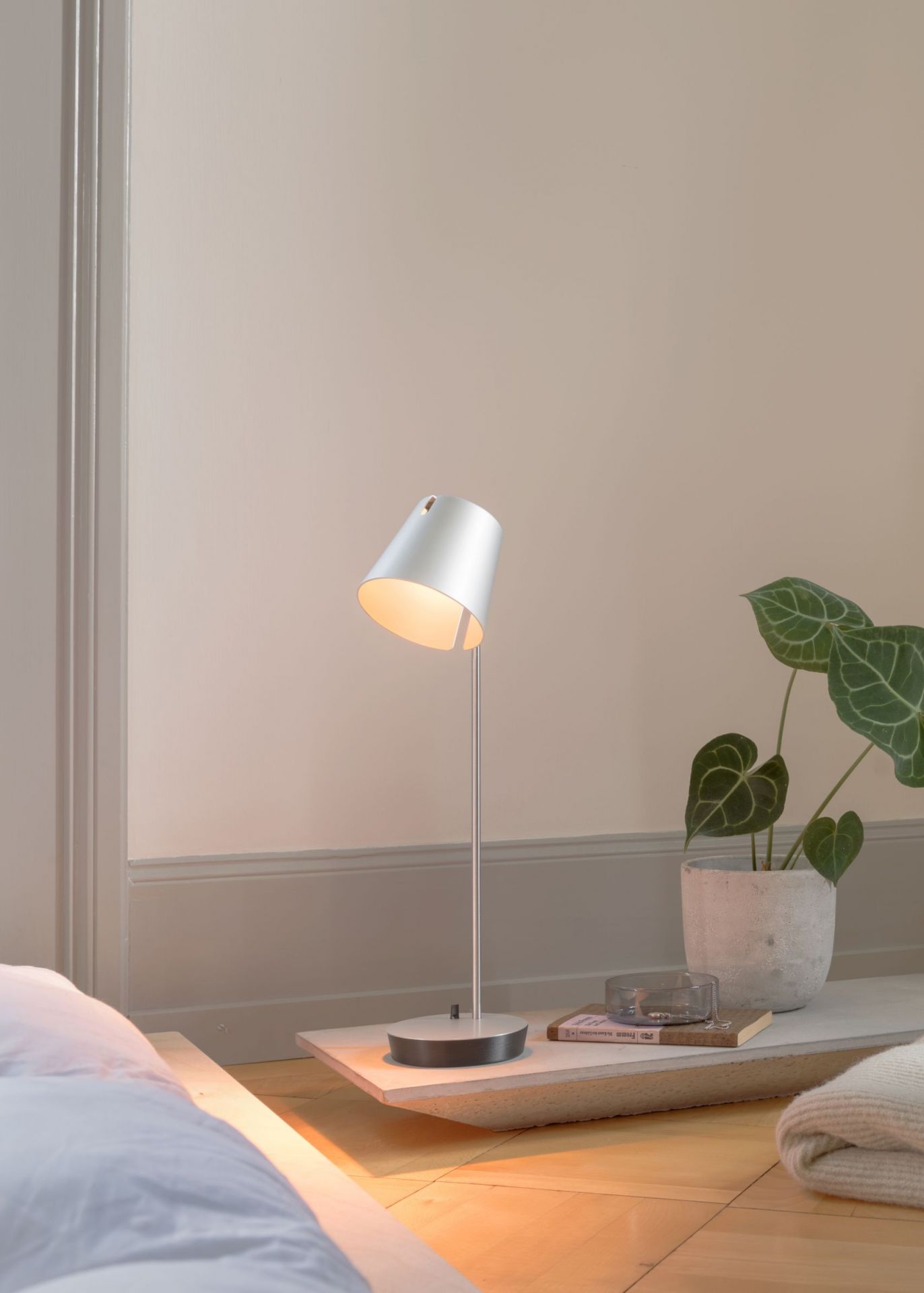 FEZ T Tischleuchte Baltensweiler