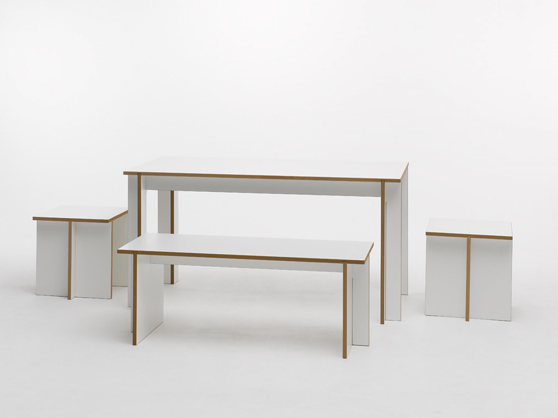 Tischgruppe Tisch groß Tojo