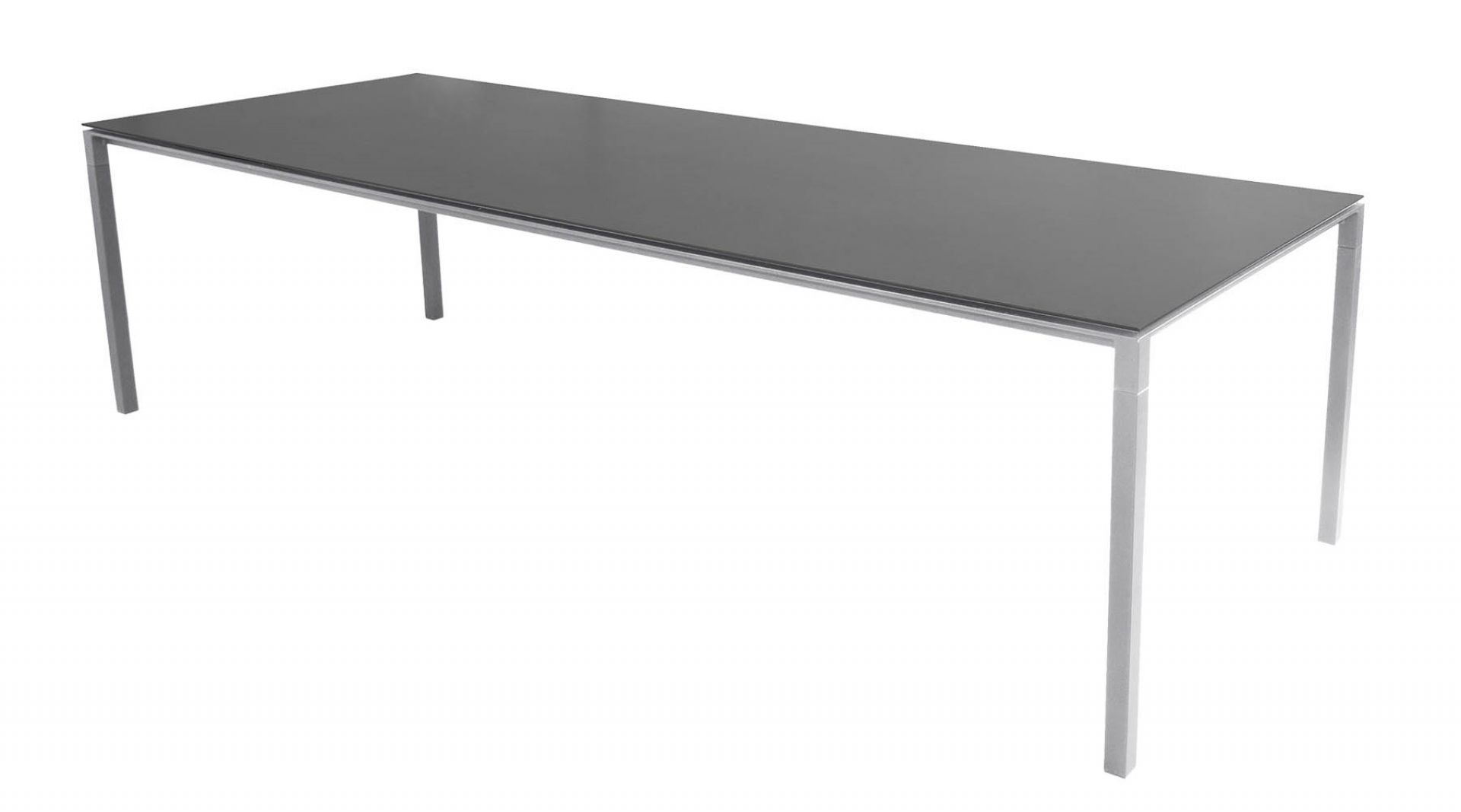Pure Outdoor Esstisch von Cane-Line, groß, mit Nero Platte und hellgrauem Gestell.