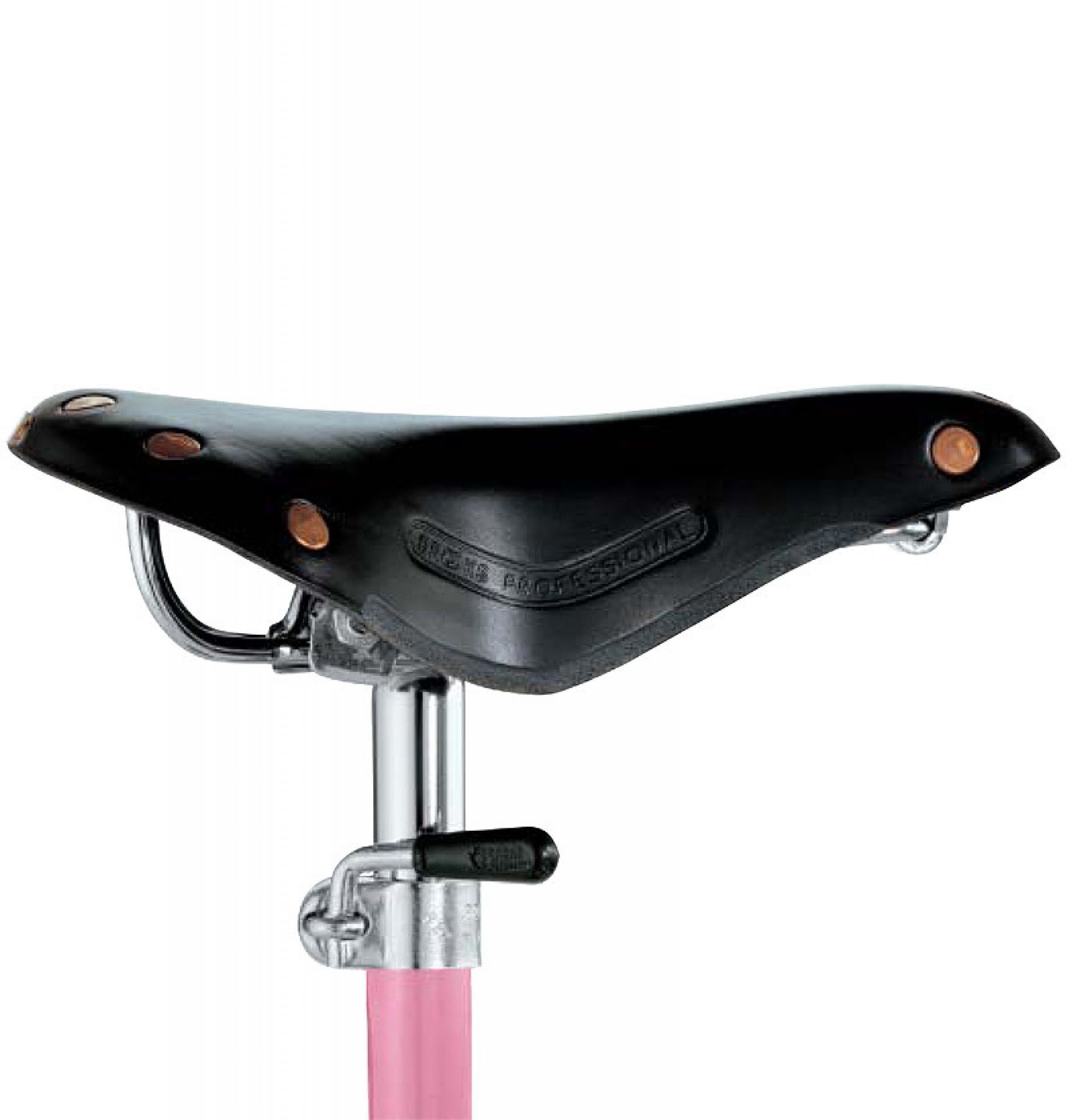 Detailansicht des Sella Hocker von Zanotta: Schwarzer Ledersattel mit verchromtem Gestell und pinkfarbener Stange.