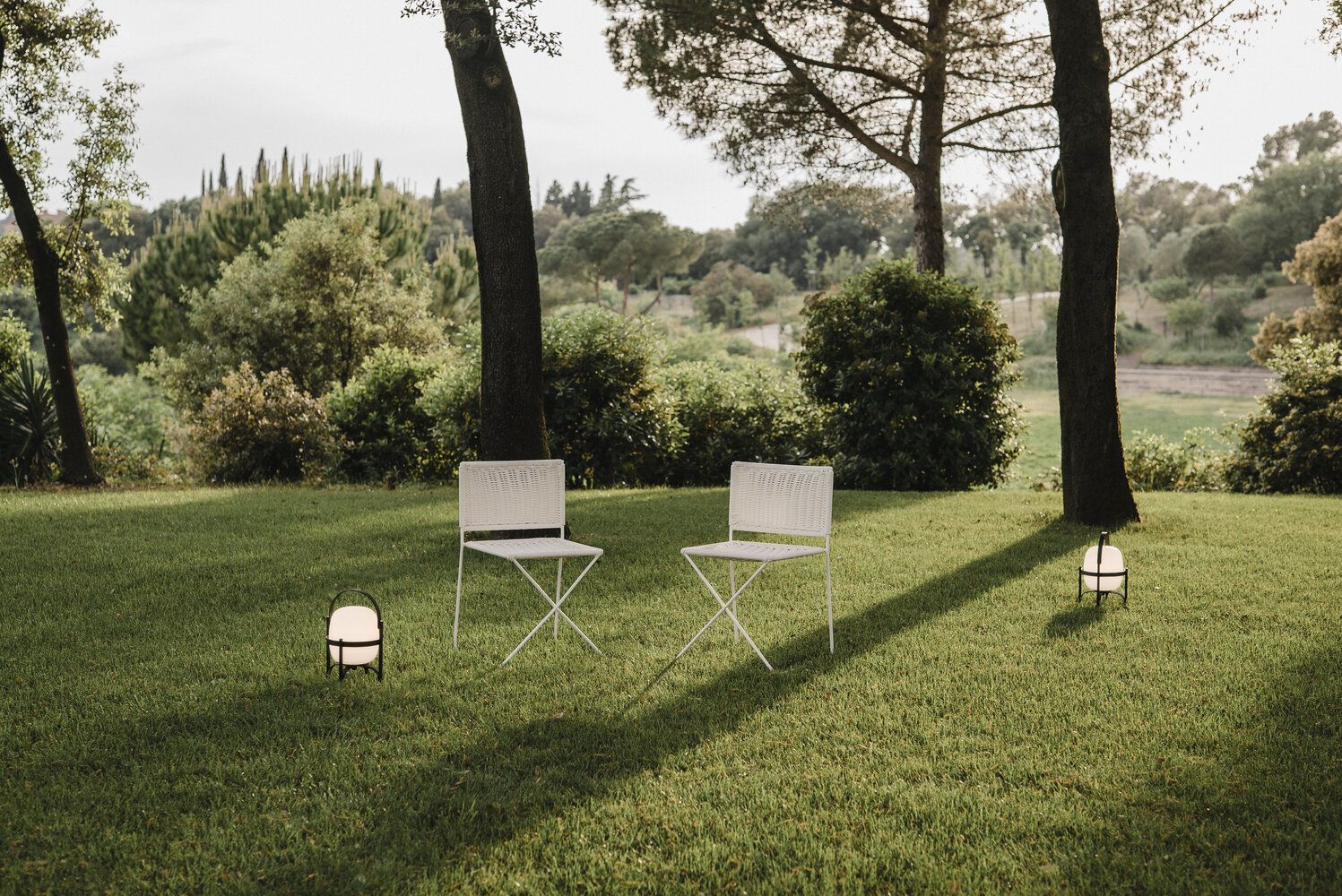 Cestita Alubat Tischlampe/ Akkuleuchte Santa & Cole