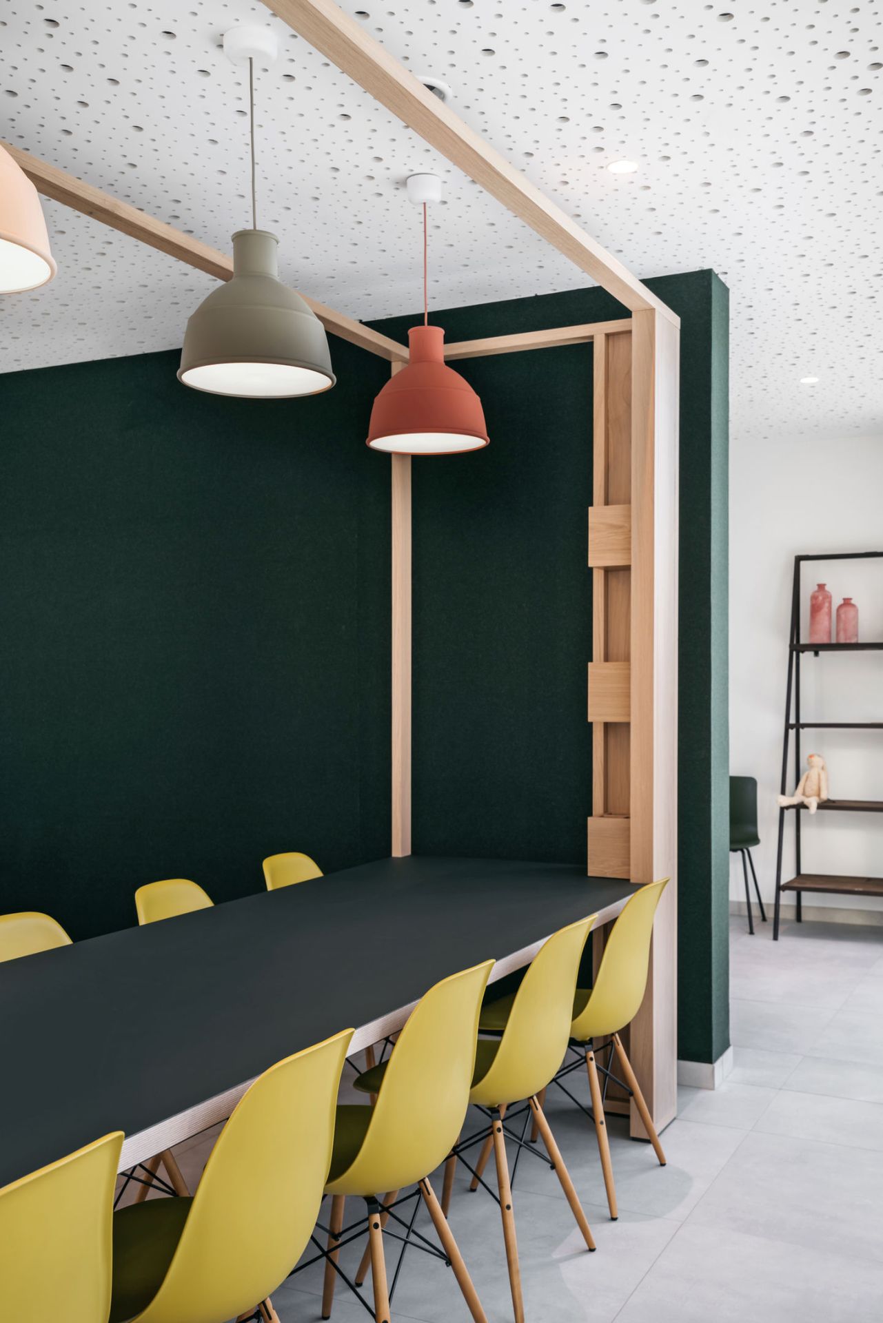 Eames Fiberglass Chair DSW Stuhl Vitra