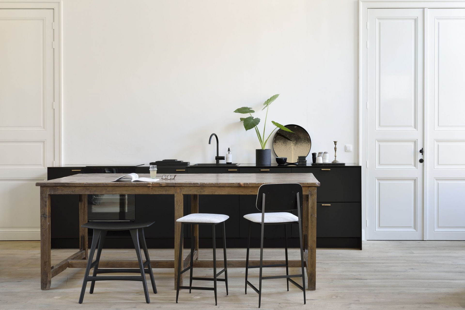 Osso Stuhl Eiche schwarz Ethnicraft