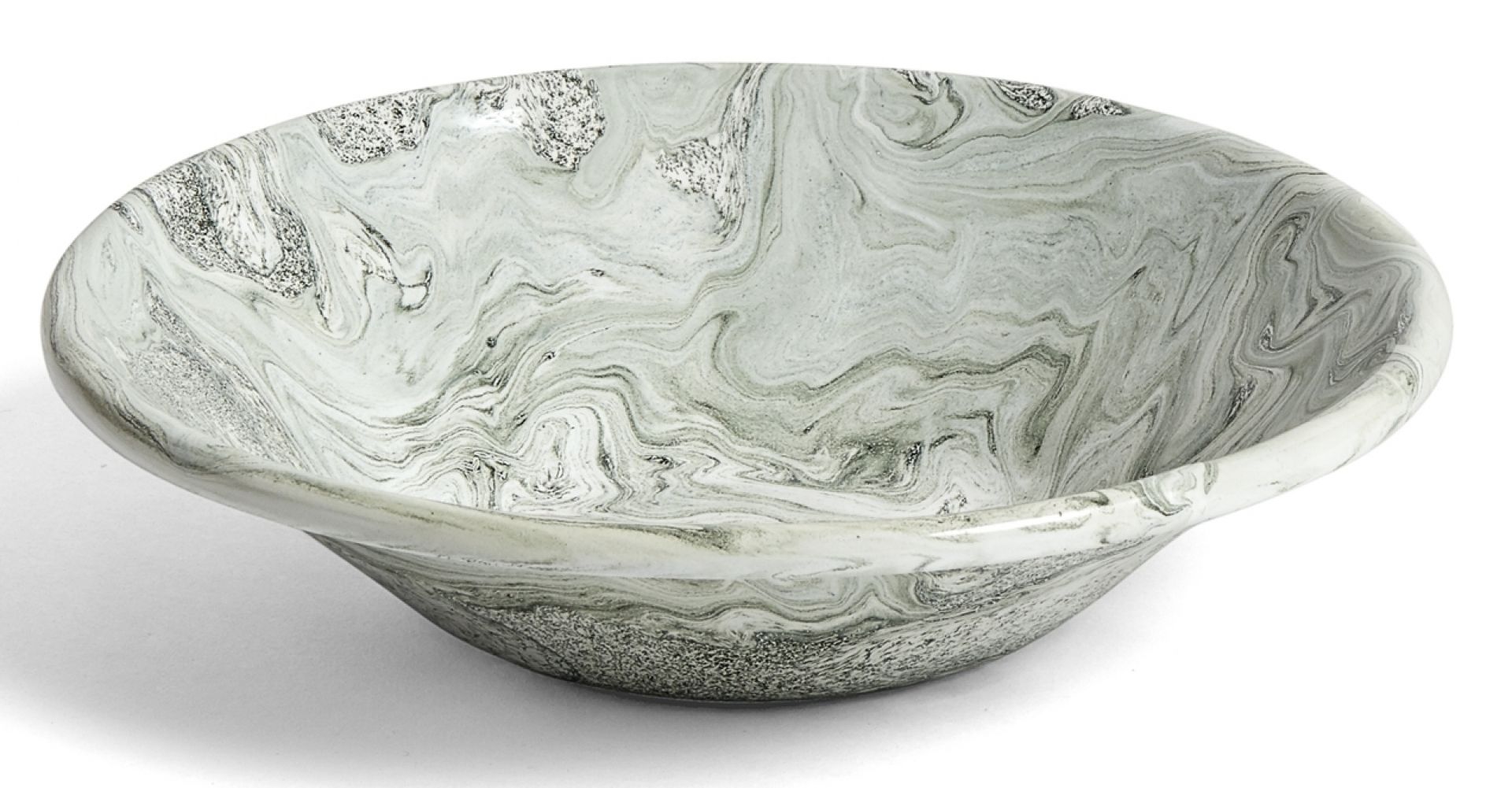 Soft Ice Teller von Hay, tiefe Schale mit Marmorierung in Grau- und Weißtönen für Eis und Desserts.