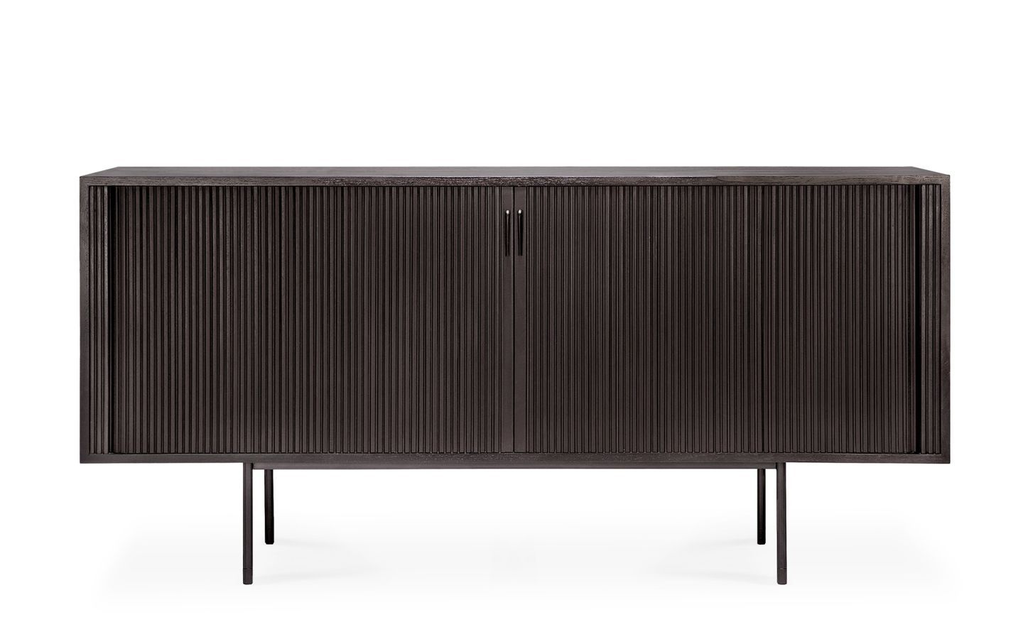 Roller Max Anrichte von Ethnicraft: Schwarzes Teakholz Sideboard mit zwei Türen und geriffelter Oberfläche.