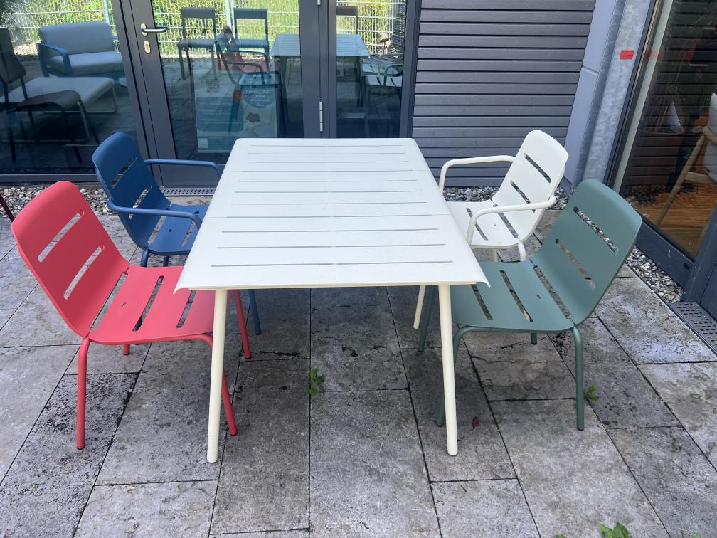 Vapio Tischkombination Outdoor Weishäupl Ausstellungsstück