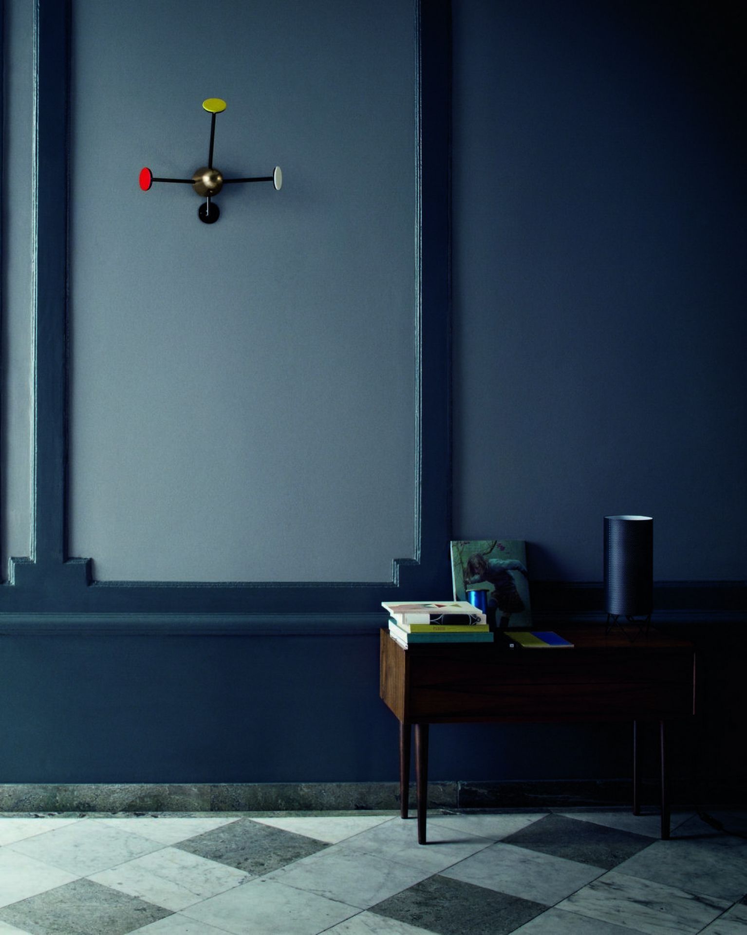 Matégot Garderobe Ocker Gubi