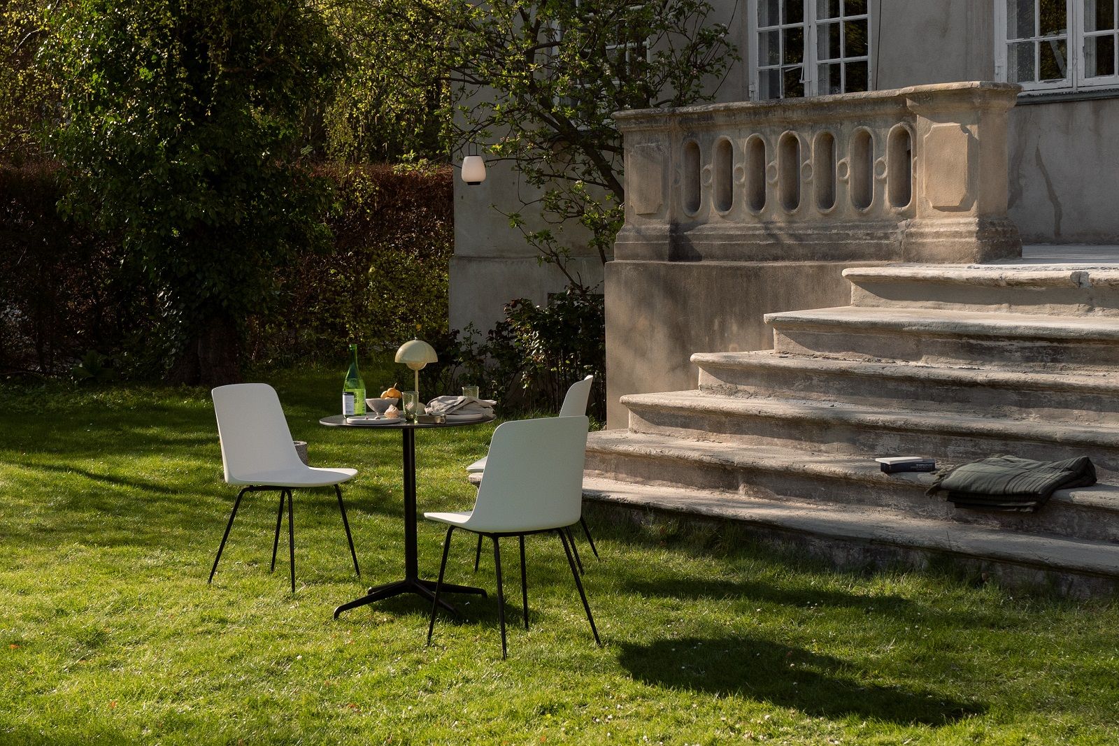 Rely HW70 Outdoor Chair Stuhl AndTradition