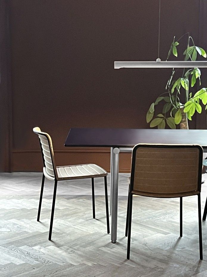 Flax Stacker Chair Stuhl Please wait to be seated 