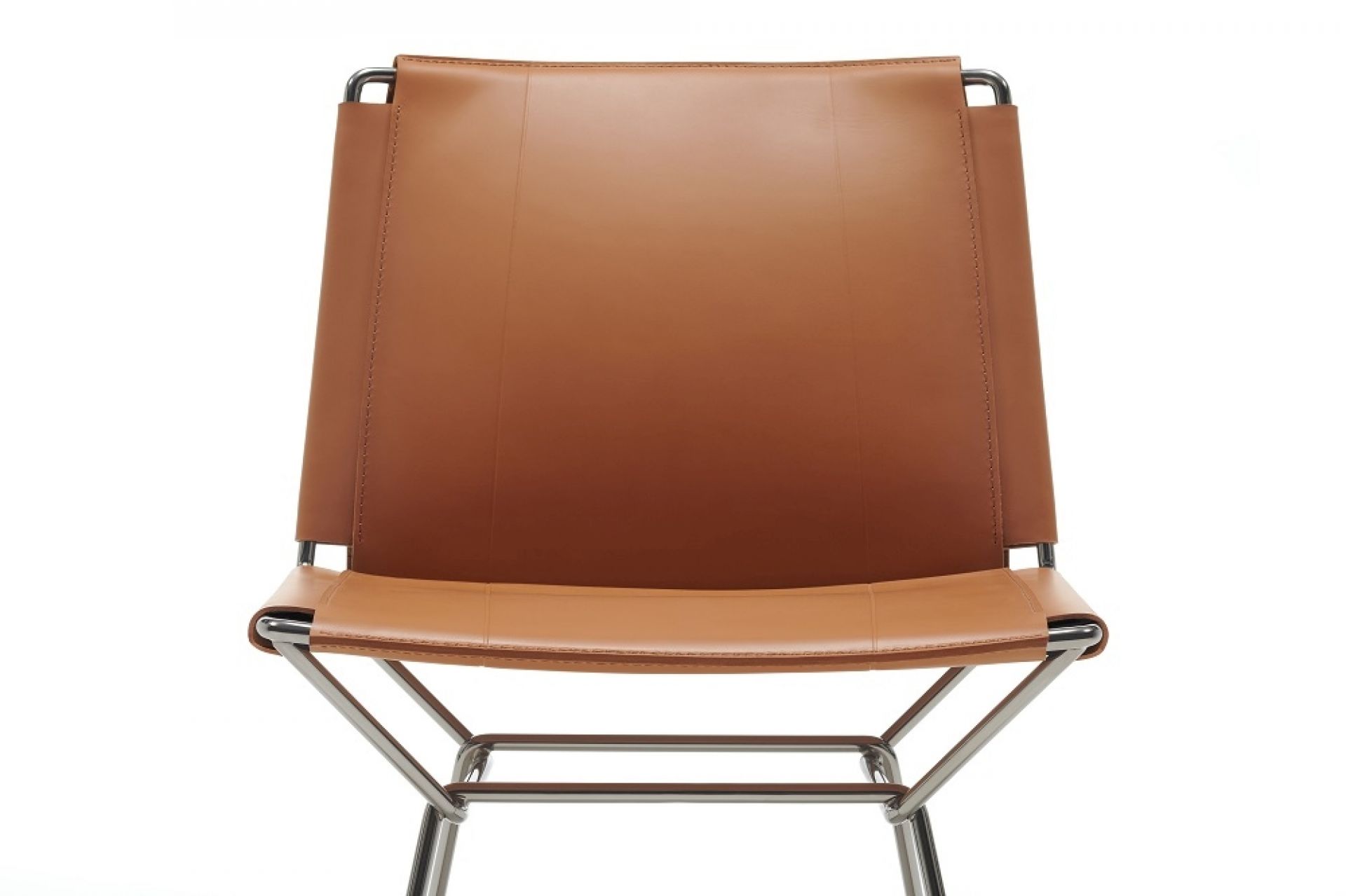 Neil Lederstuhl von MDF Italia, Ansicht von vorne, braunes Leder, modernes Design.