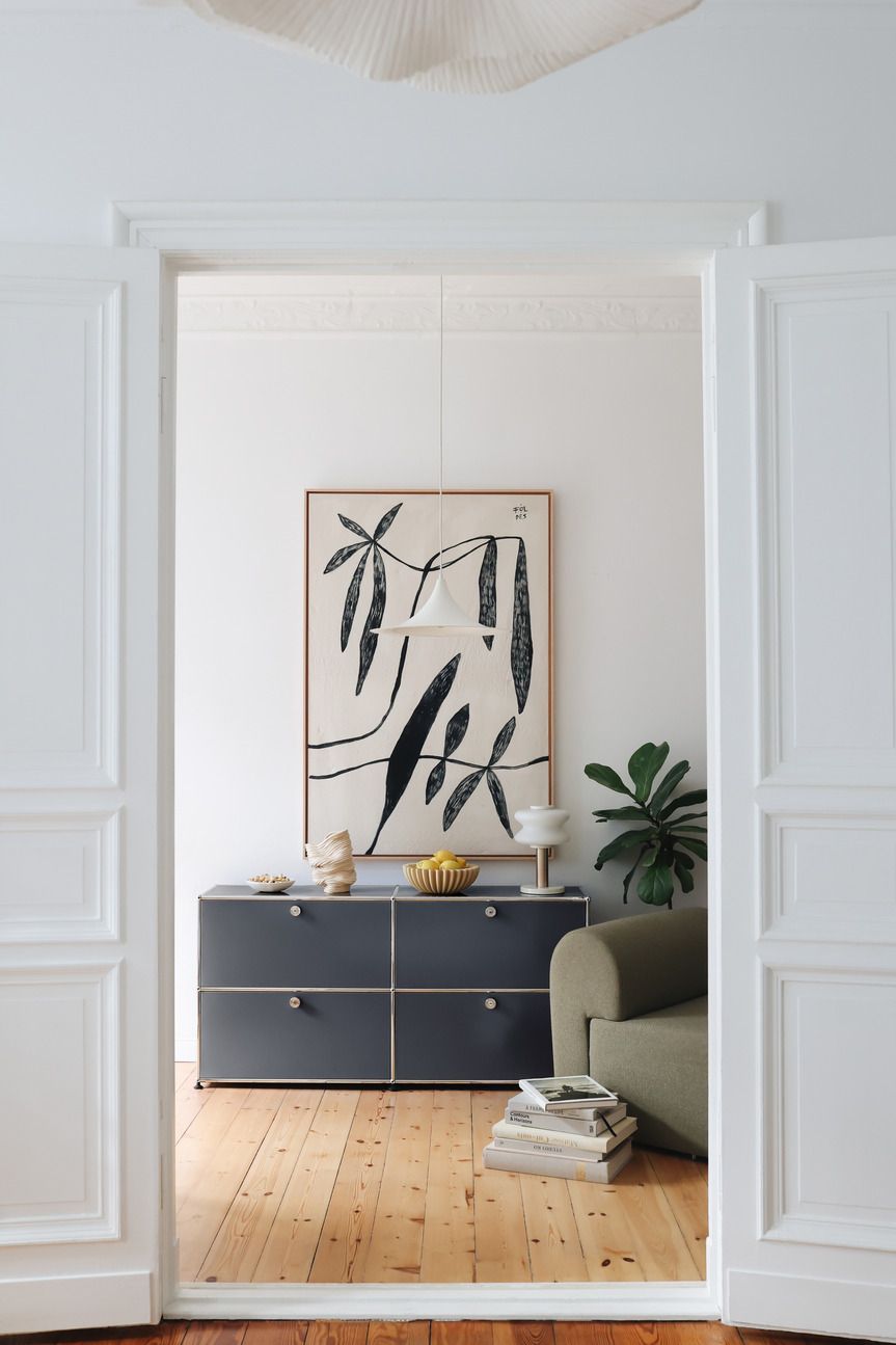 USM Haller Sideboard E2 mit 4 Klapptüren – reinorange