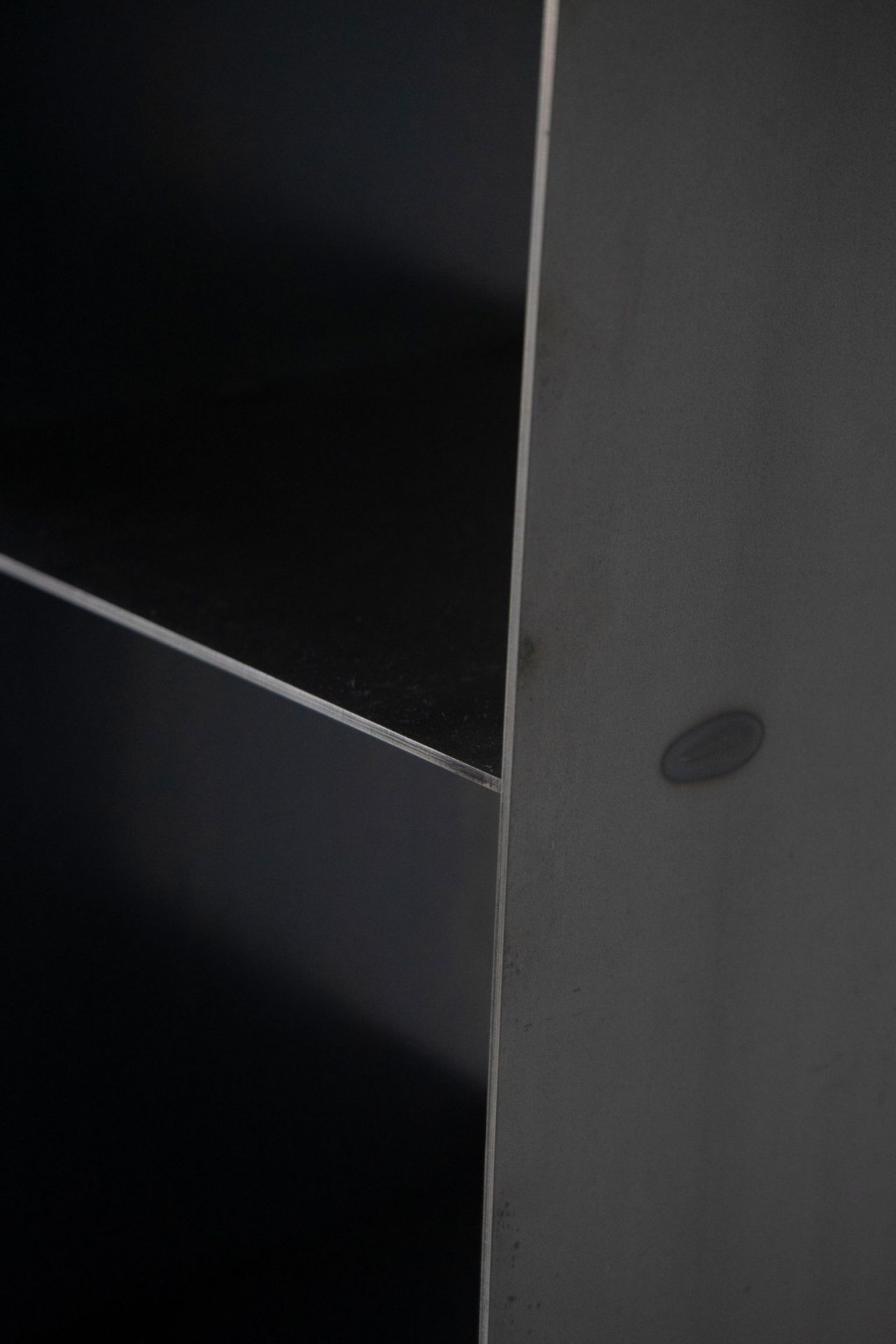 Gespanntes Regal Nils Holger Moormann