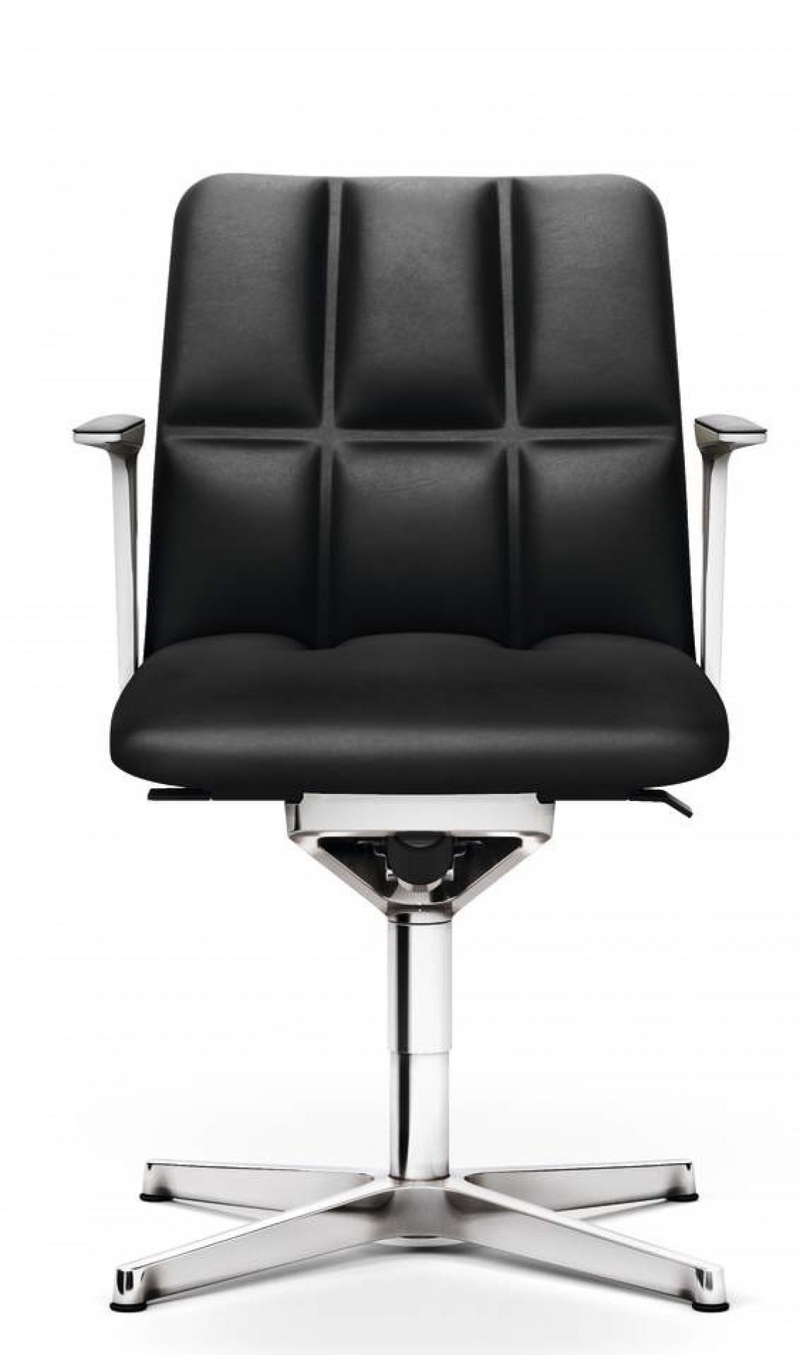 Schwarzer Leadchair Bürodrehstuhl von Walter Knoll mit Lederbezug und verchromtem Fußkreuz.