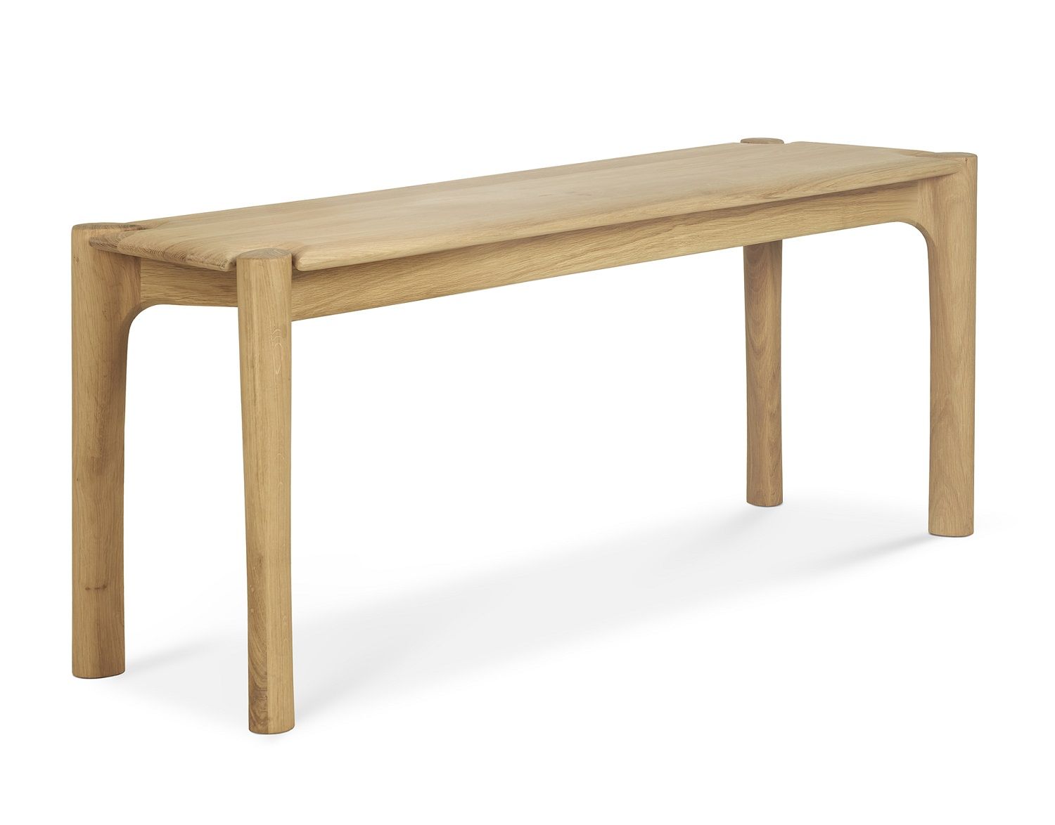 PI Bank von Ethnicraft: Schlichte Bank aus geölter Eiche mit vier Beinen.
