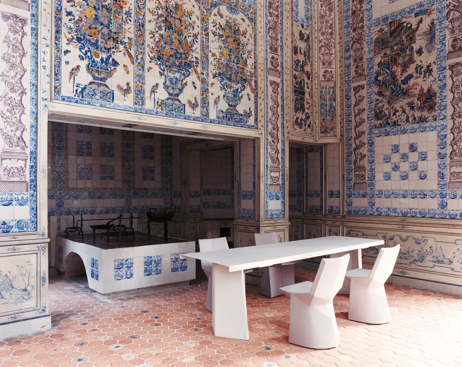 Pallas Tisch Indoor ClassiCon