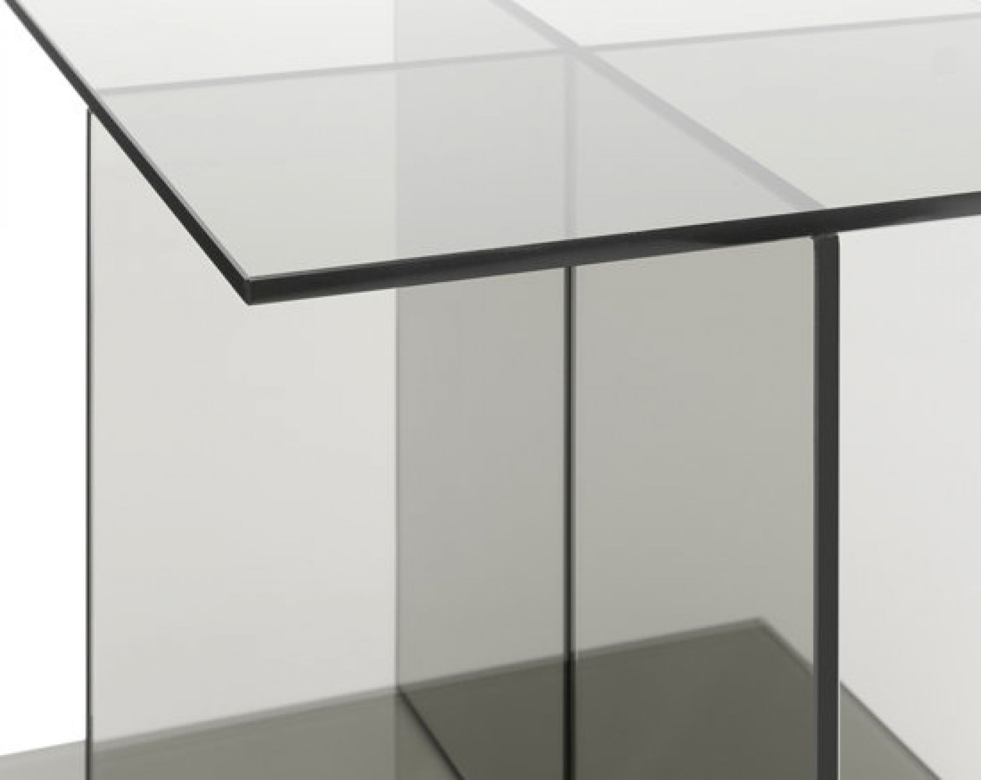 CT08 Vier Beistelltisch von Philipp Mainzer e15