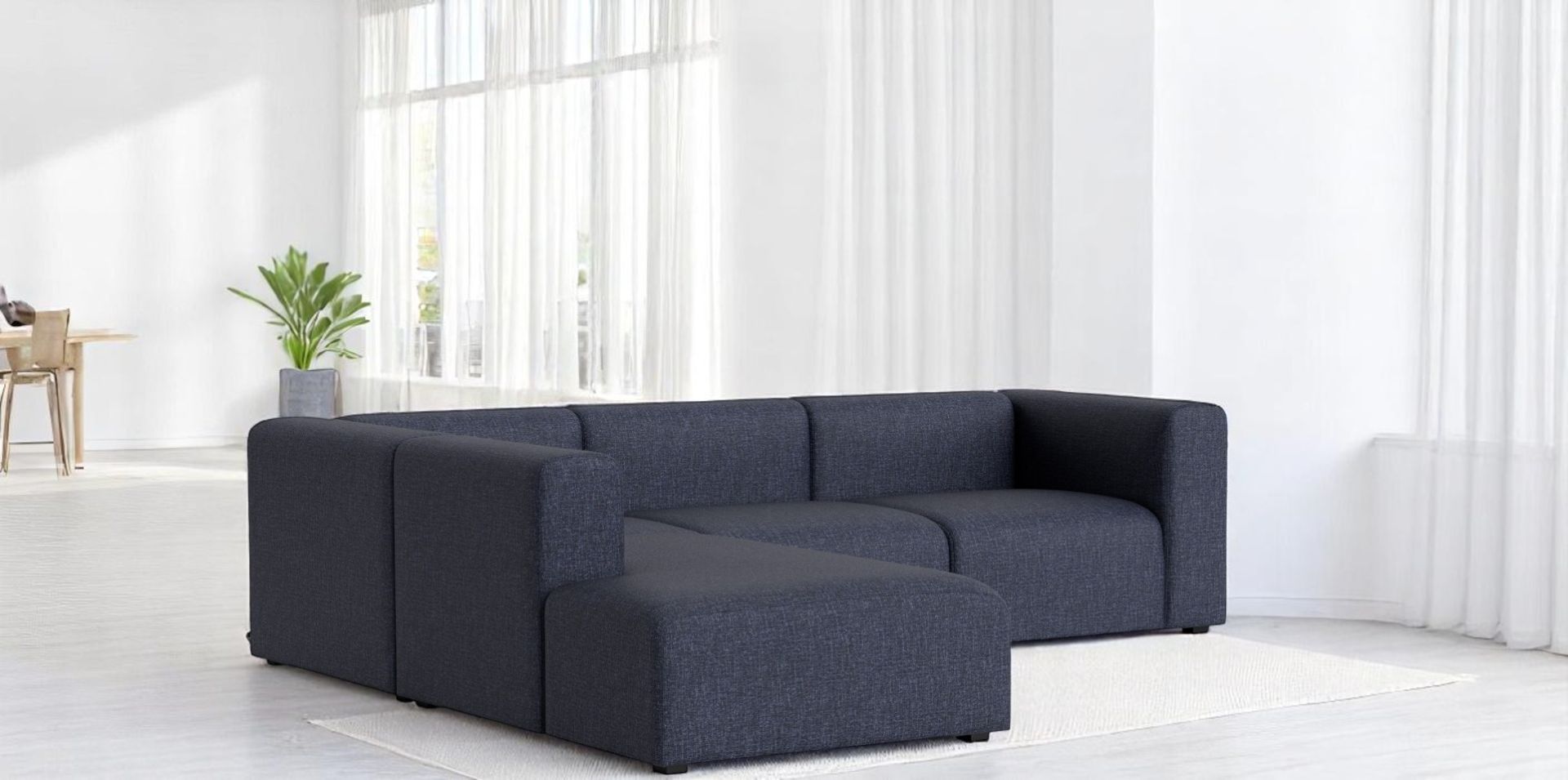 Mags Sofa Eckkombination mit Armlehne links in Turf Sand Stoff von Hay.