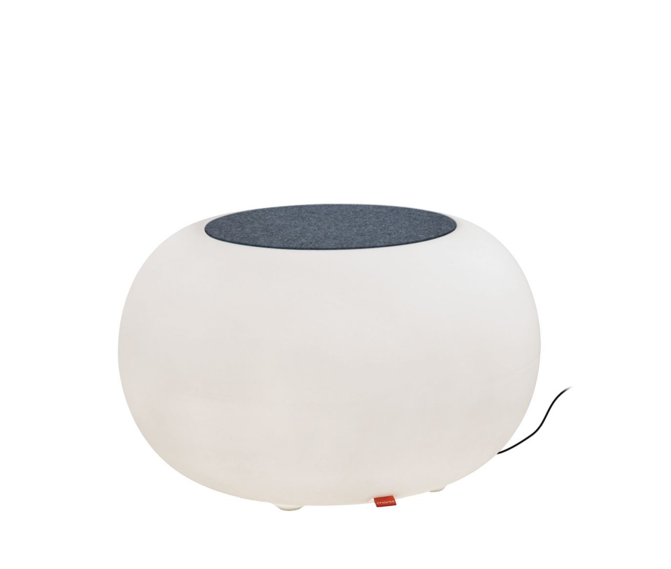 Weißer Bubble Outdoor Sitzhocker von Moree mit grauem Kissen, moderne Gartenmöbel für Terrasse.