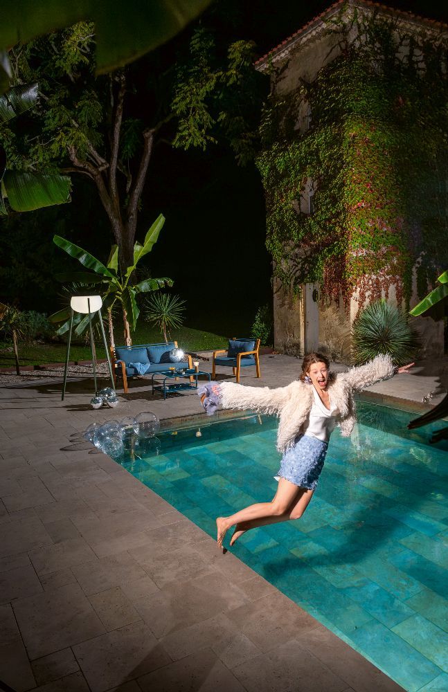 Yunos Solar LED Stehleuchte Outdoor Fermob