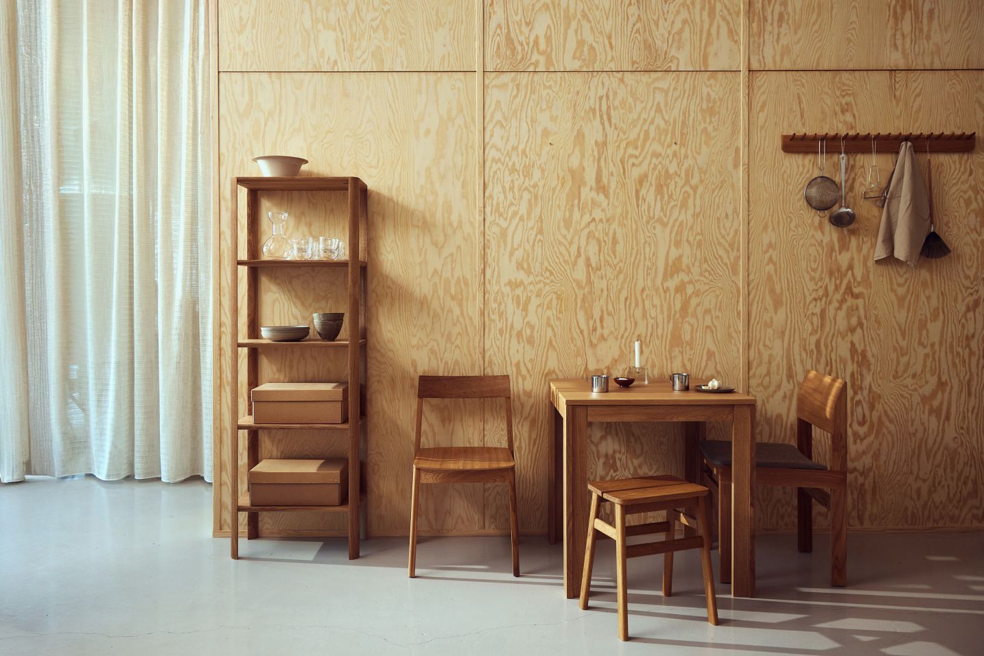 Sonder Stuhl Form & Refine