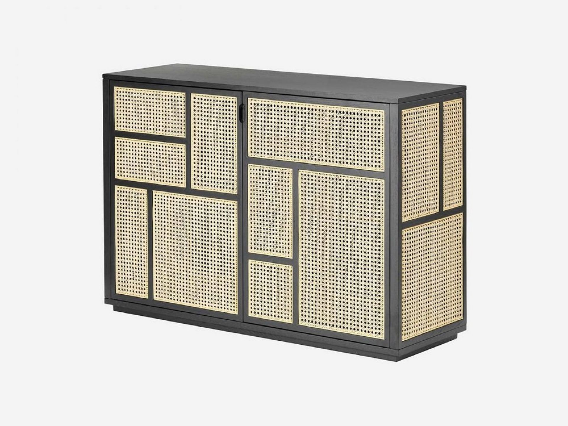 Air Sideboard von Design House Stockholm in Eiche schwarz mit Wiener Geflecht Details.