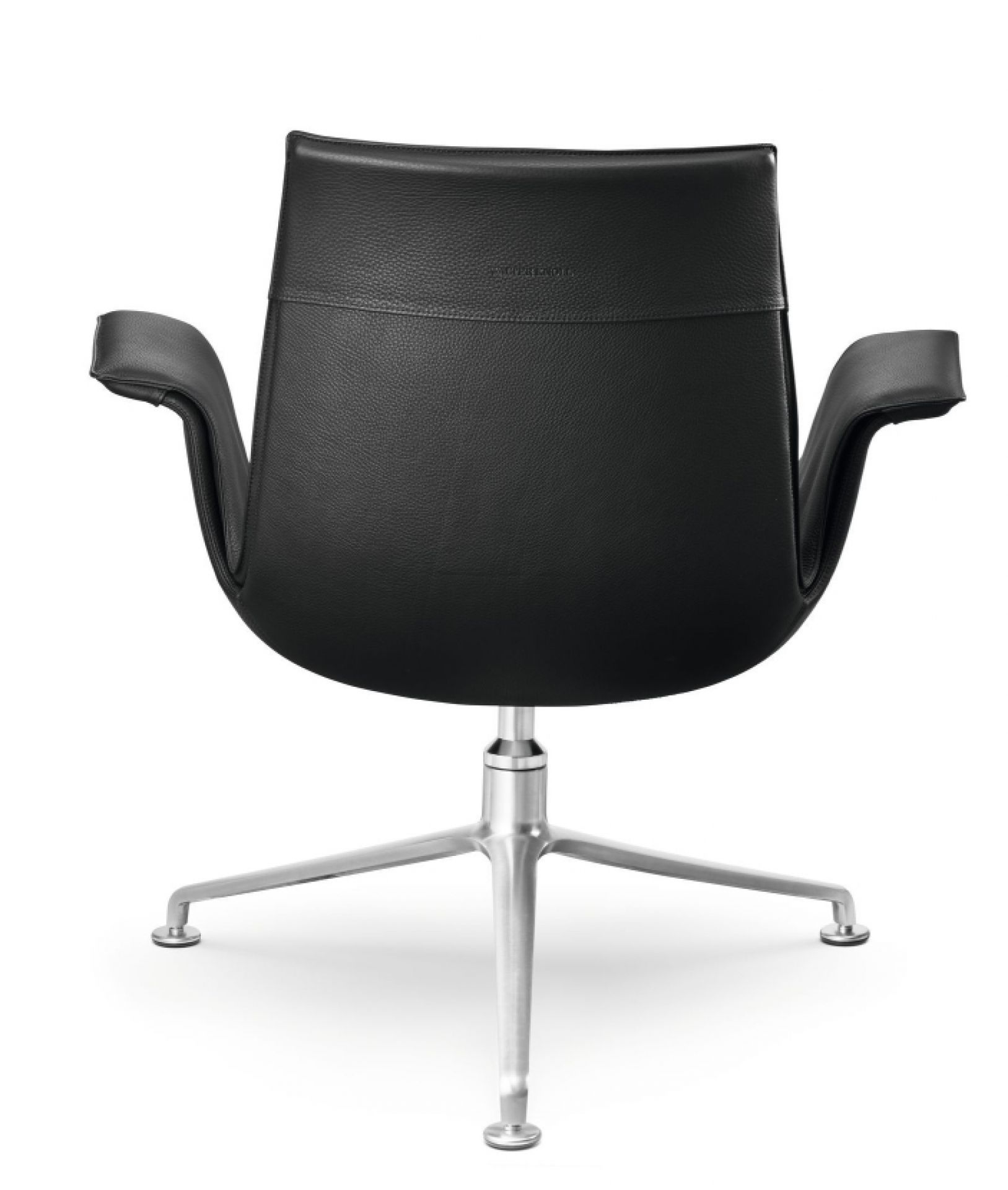 Rückansicht des schwarzen FK 6725 Walter Knoll Sessels mit Drehfuß aus Metall. Designmöbel für Wohnzimmer.