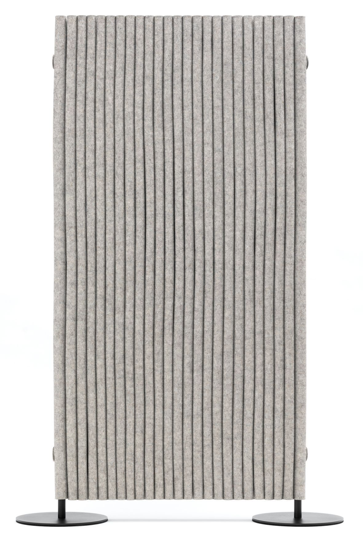 Hey Sign Paravent mit grauem Filz und schwarzem Welle Tellerfuß aus Metall mit Filzunterlage.