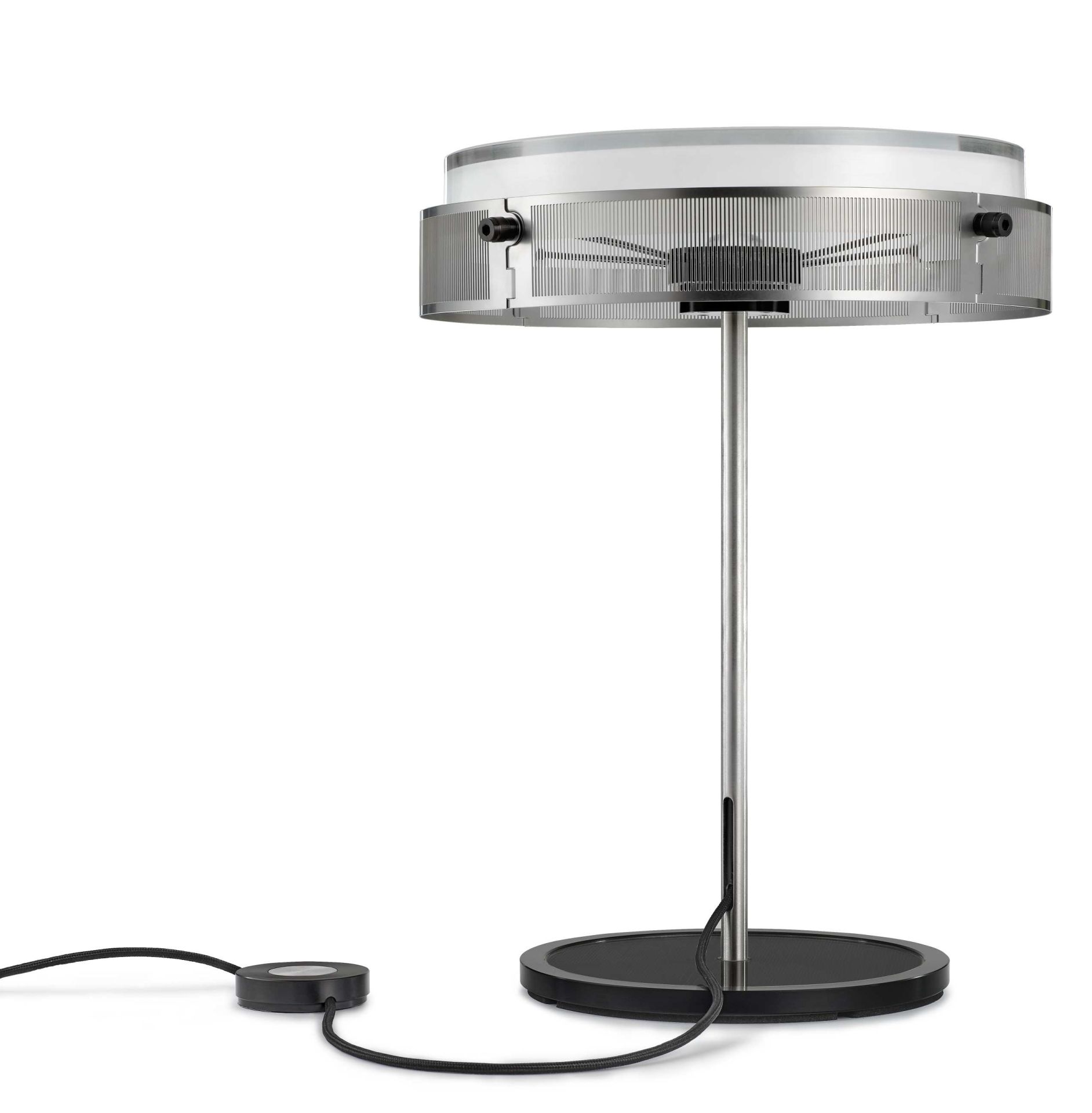 Anima Tischleuchte von Lumina: Moderne Lampe mit silbernem Schirm und schwarzem Fuß.