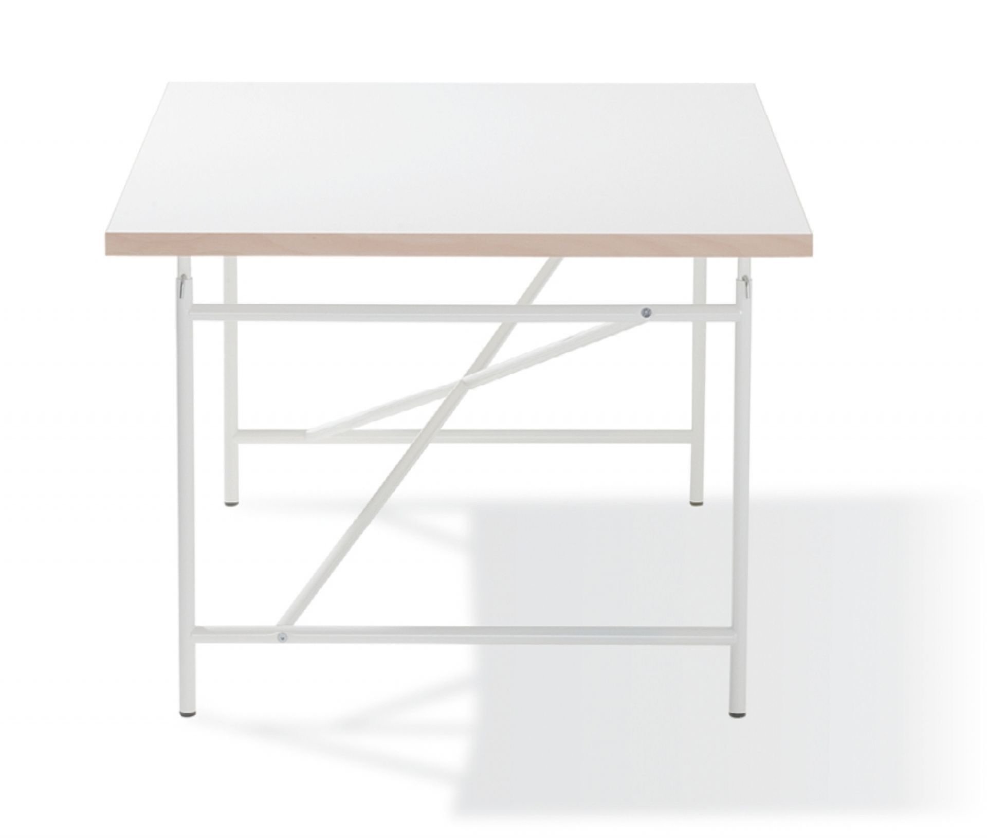 Weißer Eiermann Kinderschreibtisch mit hellem Holzrand und filigranem, weißem Stahlgestell. Moderner Schreibtisch für Kinder.