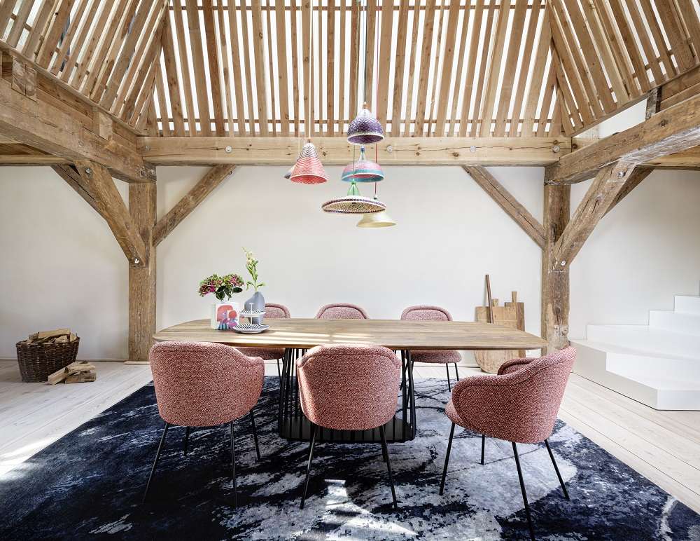 Ona 2020 Curved Armchair Armlehnenstuhl Freifrau Manufaktur