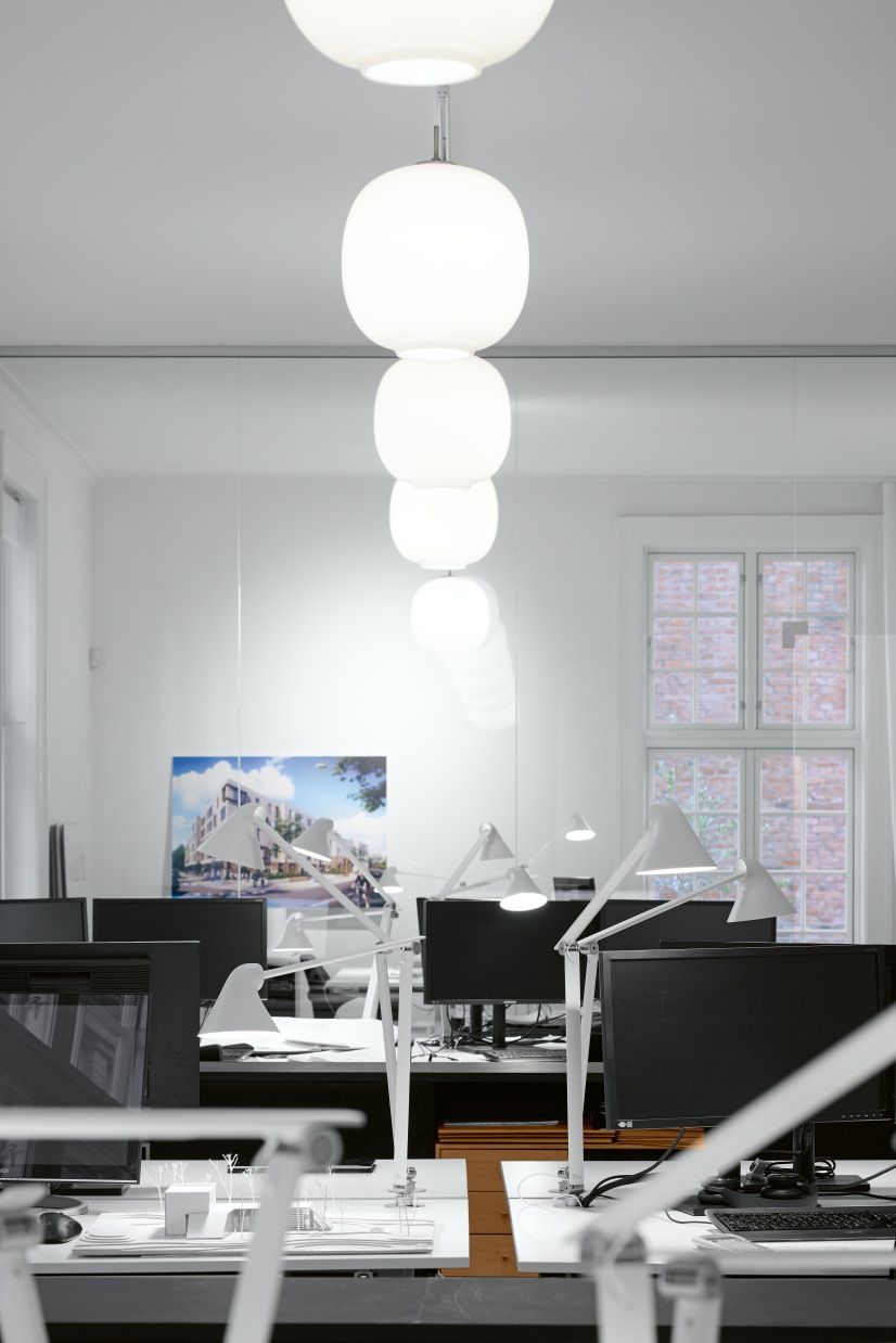 NJP Tischleuchte Louis Poulsen